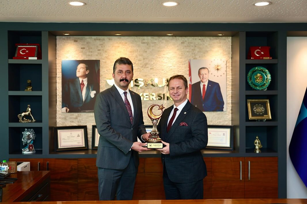 Başkan Önge İş Kur İl Müdürü Akalın'ı Ziyaret Etti
