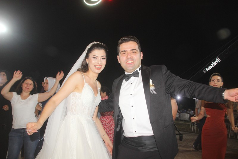 Fatma Bircan &Ali Onur Çiftine Mutluluklar Dileriz