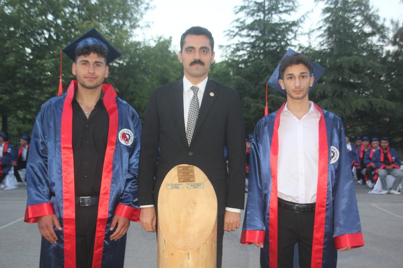 Gülnar Mesleki ve Teknik Anadolu Lisesinden 55 Öğrenci mezun oldu
