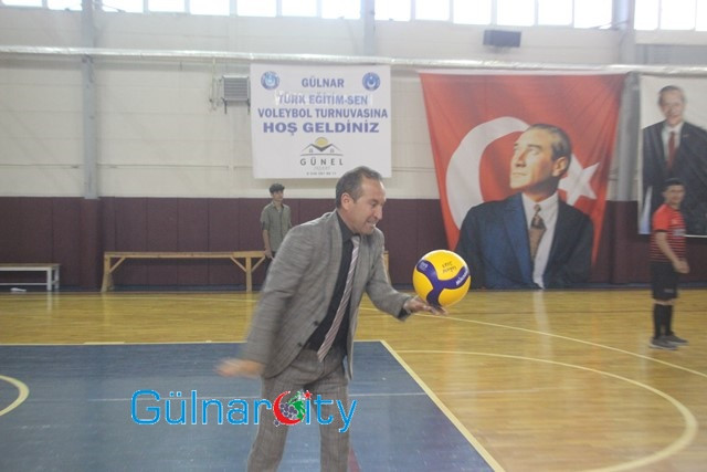 Türk Eğitim Sen Voleybol Turnuvası Başladı